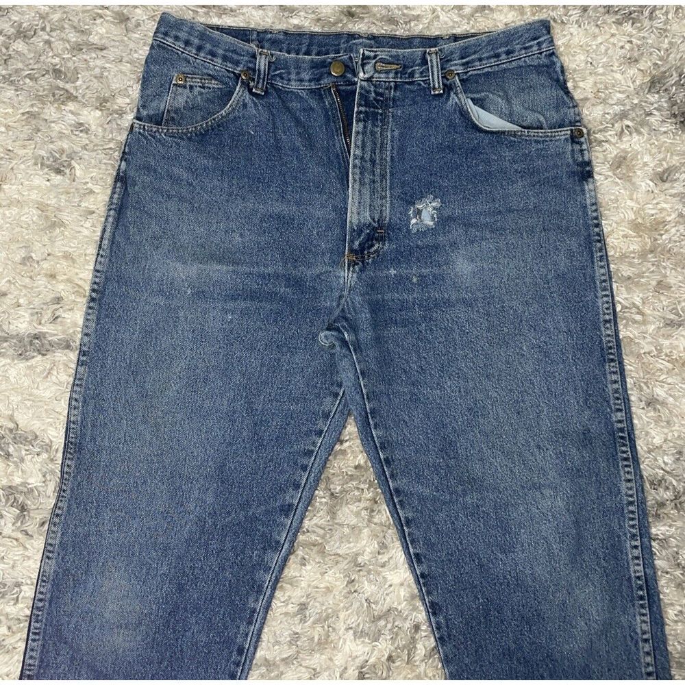 Vintage✨Wrangler Blue Denim Red Label Jeans Men's 36X32 Distressed Straight Leg